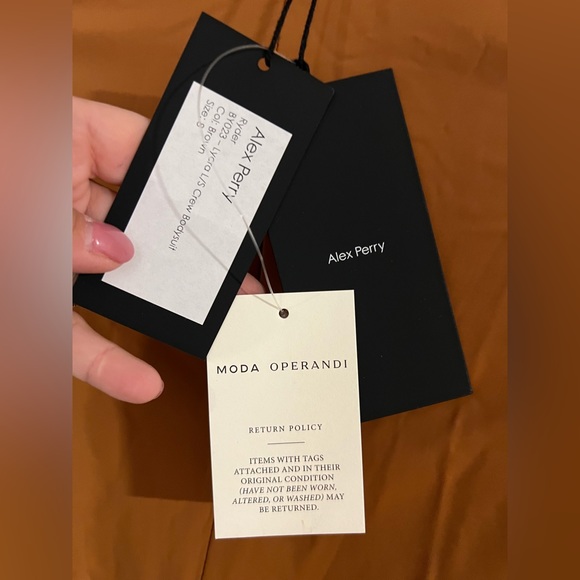 BNWT ALEX PERRY Ryder Long Sleeve Crew Bodysuit Brown size 8 MODA OPERANDI - Picture 5 of 13